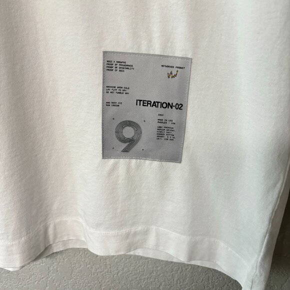 9dcc Interation-02 Snowfro Erick Calderon Art Blocks Chromie Squiggle Tee Shirt - Picture 2 of 7